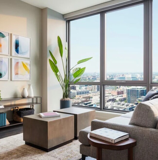 Photo - 164 N Peoria St