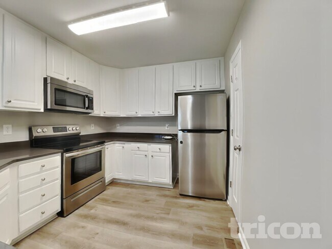 Photo - 517 Parker St