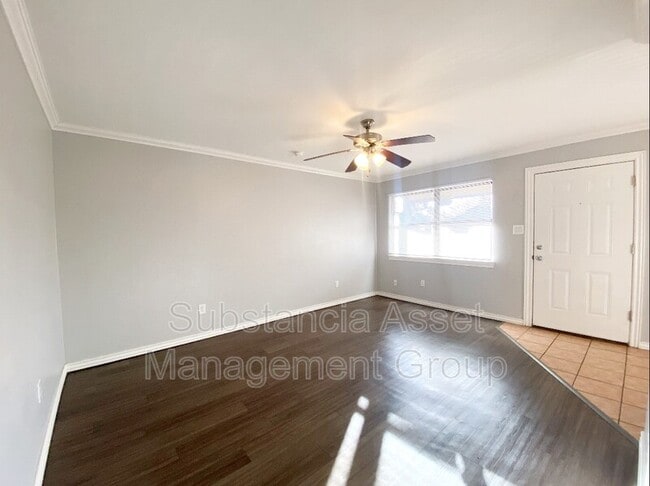 Building Photo - 1430 NW 25th St Rental