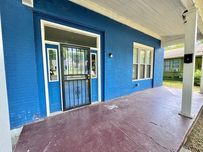 Photo - 1275 Tutwiler Ave