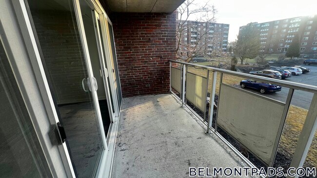 55 Hill Rd Unit 207