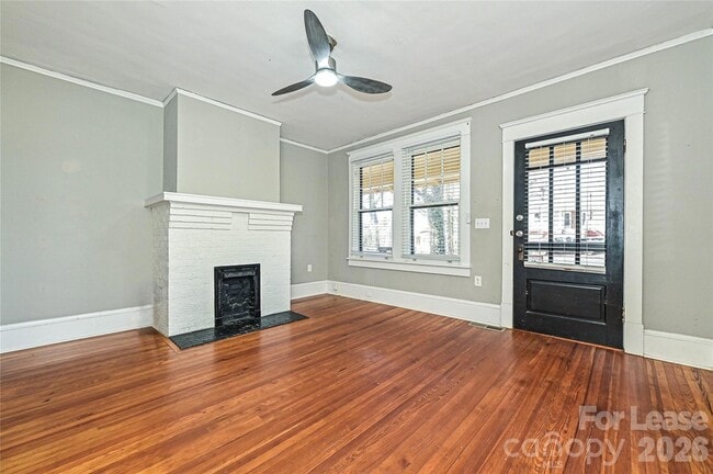 Photo - 1504 Nassau Blvd