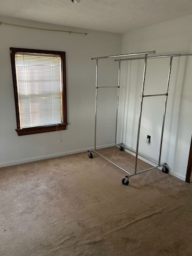 Photo - 130 Grantham St