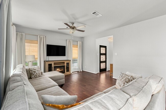 Building Photo - 31130 Mahogany Fir Trl