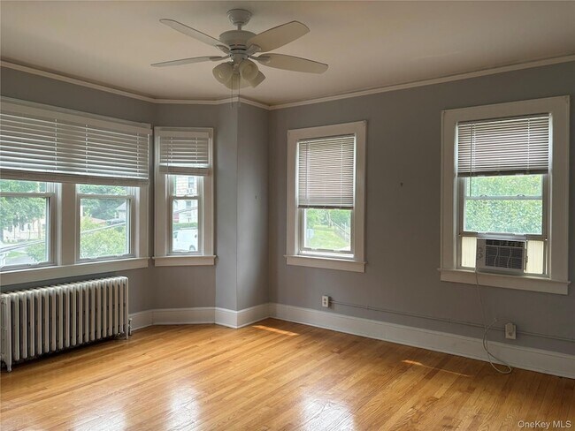 31 Forest Ave
