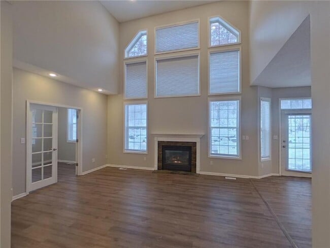 Photo - 15012 Viewcrest Ln