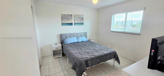 Photo - 2145 Pierce St Unit 305