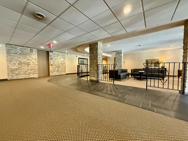 Photo - 600 Thames Pkwy Unit 3G