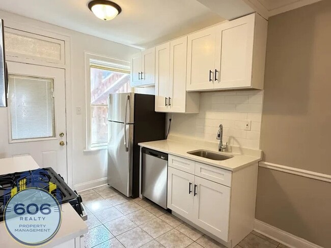 Photo - 4165 N Milwaukee Ave Unit 4165 North Milwaukee Aven