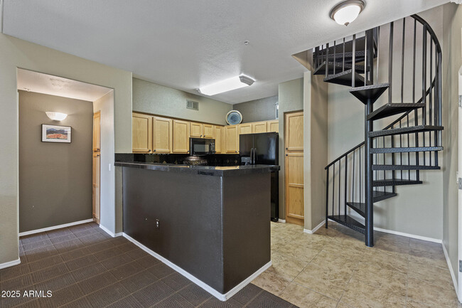 Photo - 20100 N 78th Pl