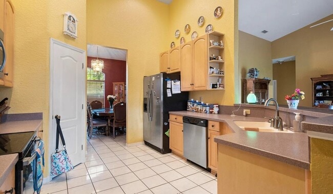 Photo - 9042 Pemberton St