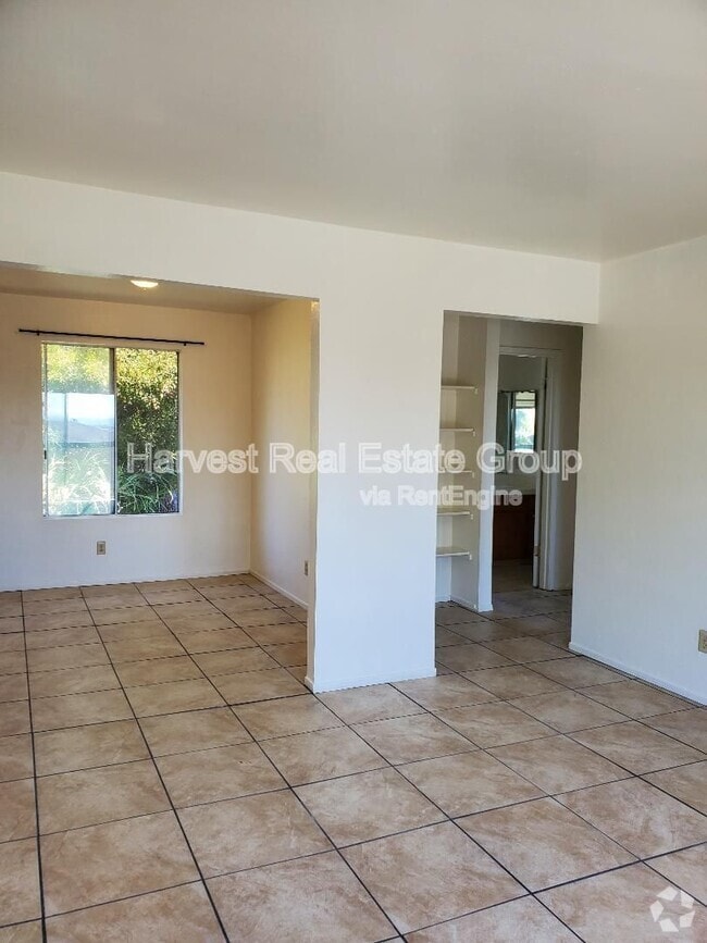 Building Photo - 2155 51st Ave Rental