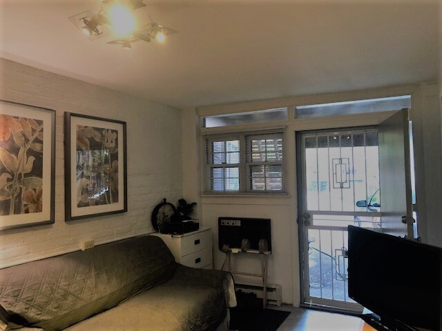 Photo - 4418 Greenwich Pky NW