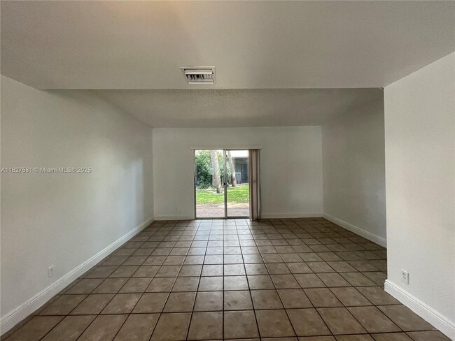 Photo - 23 SW 3rd St