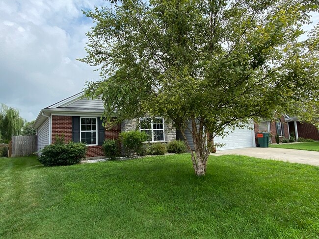 Photo - 4821 Wembley Way