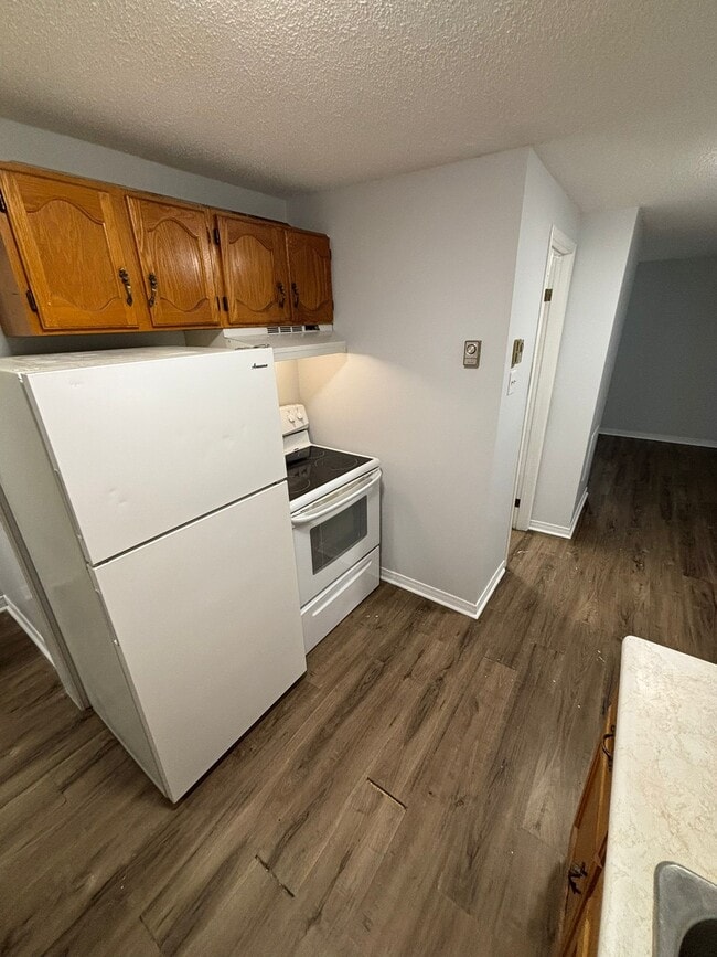 Photo - 121 Park St Unit 6