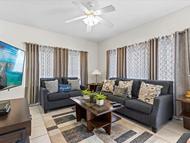 Building Photo - 113 Pompano Beach Dr Rental