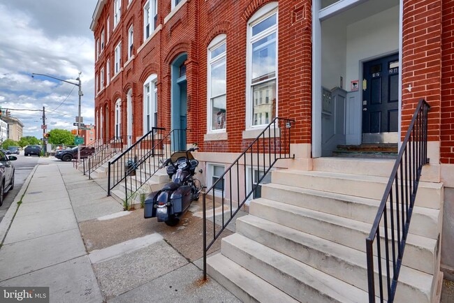 Building Photo - 1729 Guilford Ave Unit 2 Rental
