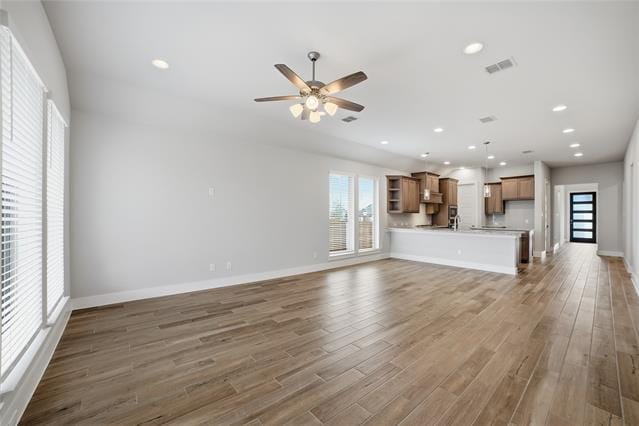 Photo - 3053 Elmwood St