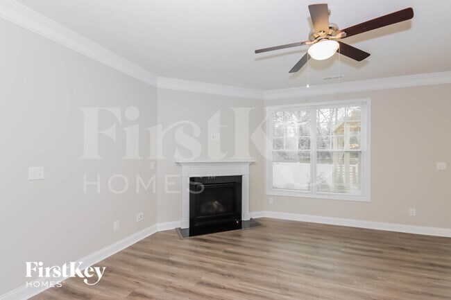 Photo - 117 W Americana Dr