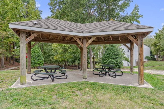 Southpoint Estate Apartments