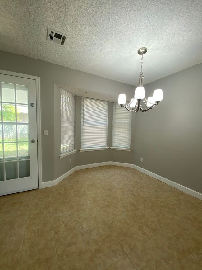 Photo - COMING SOON: 3 bedroom house with 2 baths in Broken Arrow!!