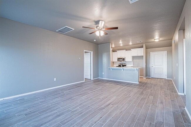 Photo - 1620 Highland Loop