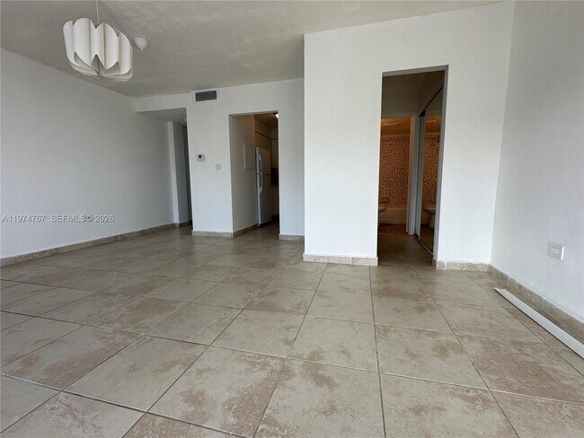 7545 E Treasure Dr Unit 9I