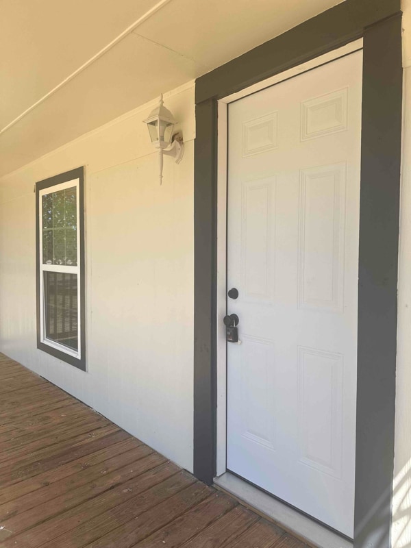 Photo - 704 SE 7th St