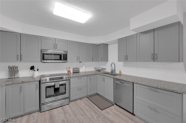 Photo - 2506 SE 8th Ave