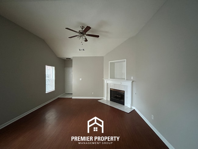 Photo - 3932 Gavick Cove