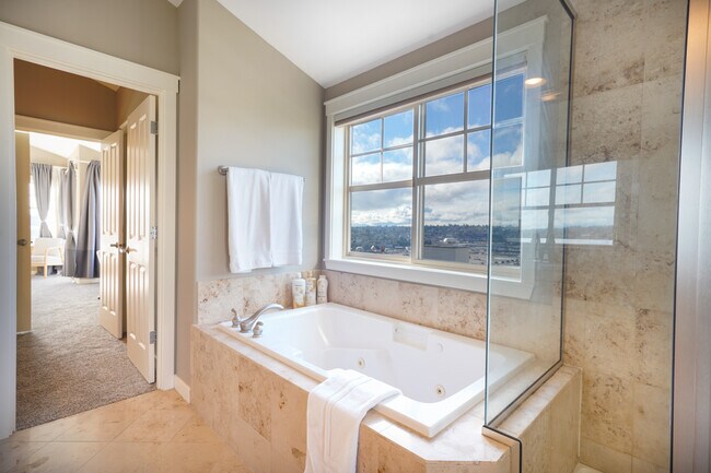 Photo - 115 N 46th St