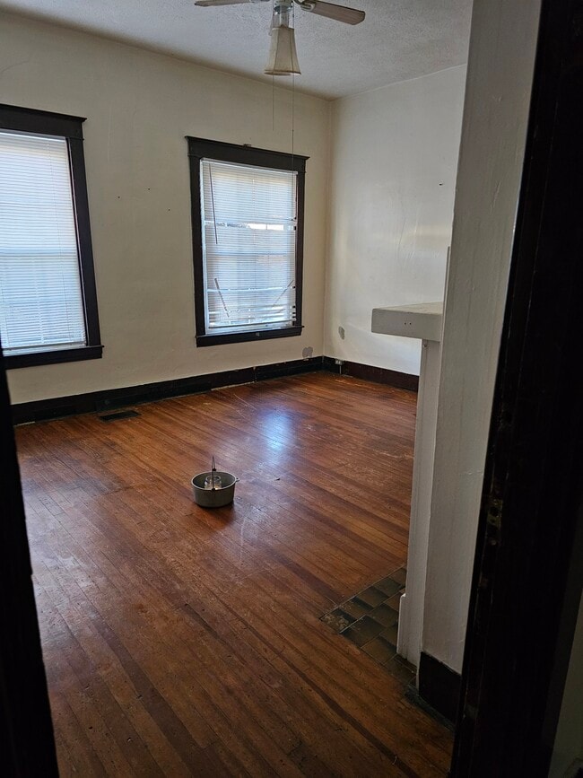 Photo - 4108 S 3rd St