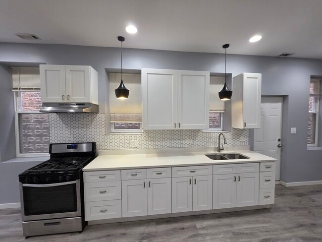 Photo - 2113 W 18th Pl Unit 2113 w 18th Place