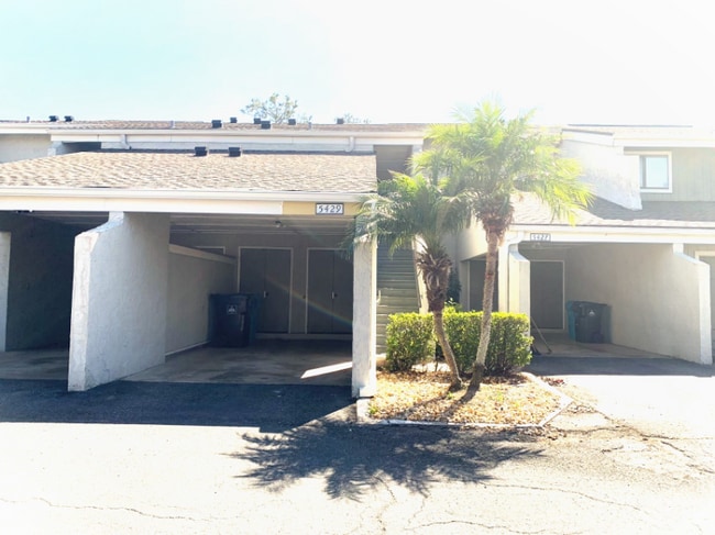 Photo - 5429 Vineland Rd