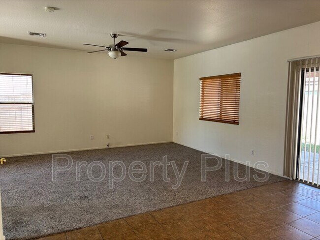 Photo - 7014 W Mercer Ln