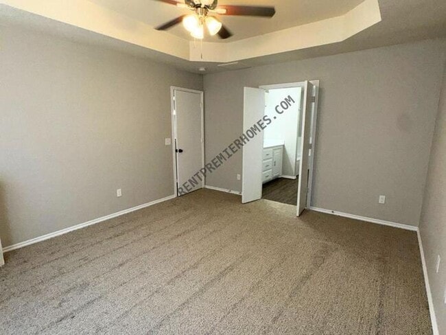 Photo - 241 W Pines Way
