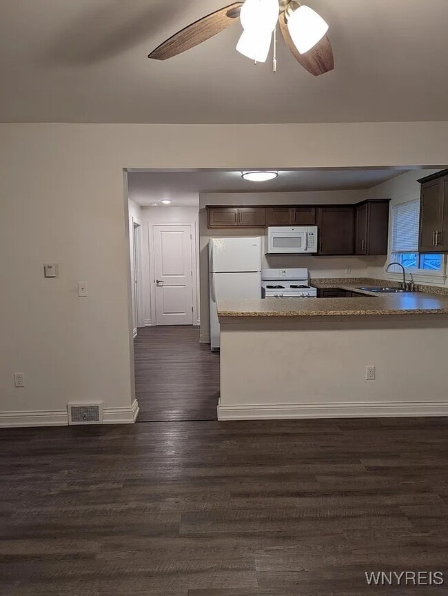 Photo - 77 Laverack Ave