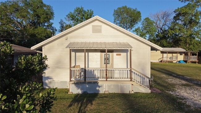 Building Photo - 19736 Dunbar Ave