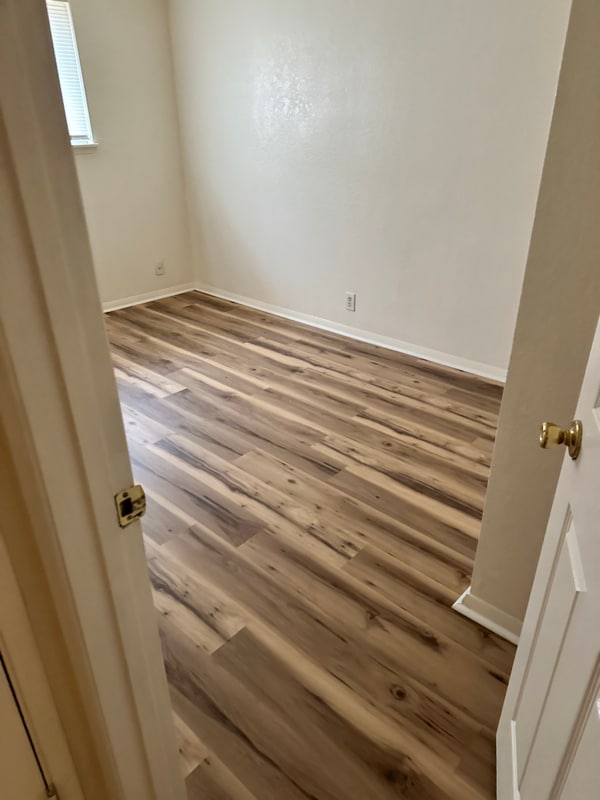 Photo - 425 Aspen Way