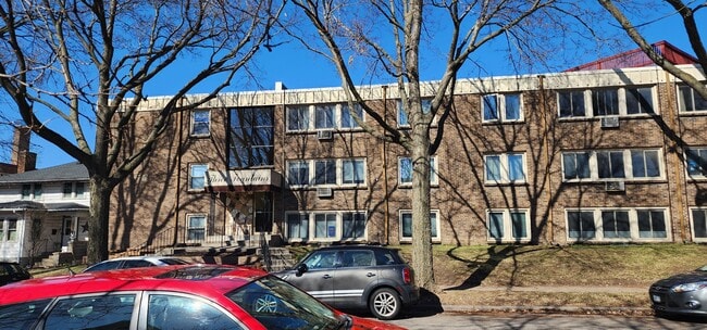 Photo - 3522 Harriet Ave