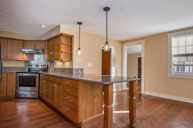 Photo - 97 Commerce St