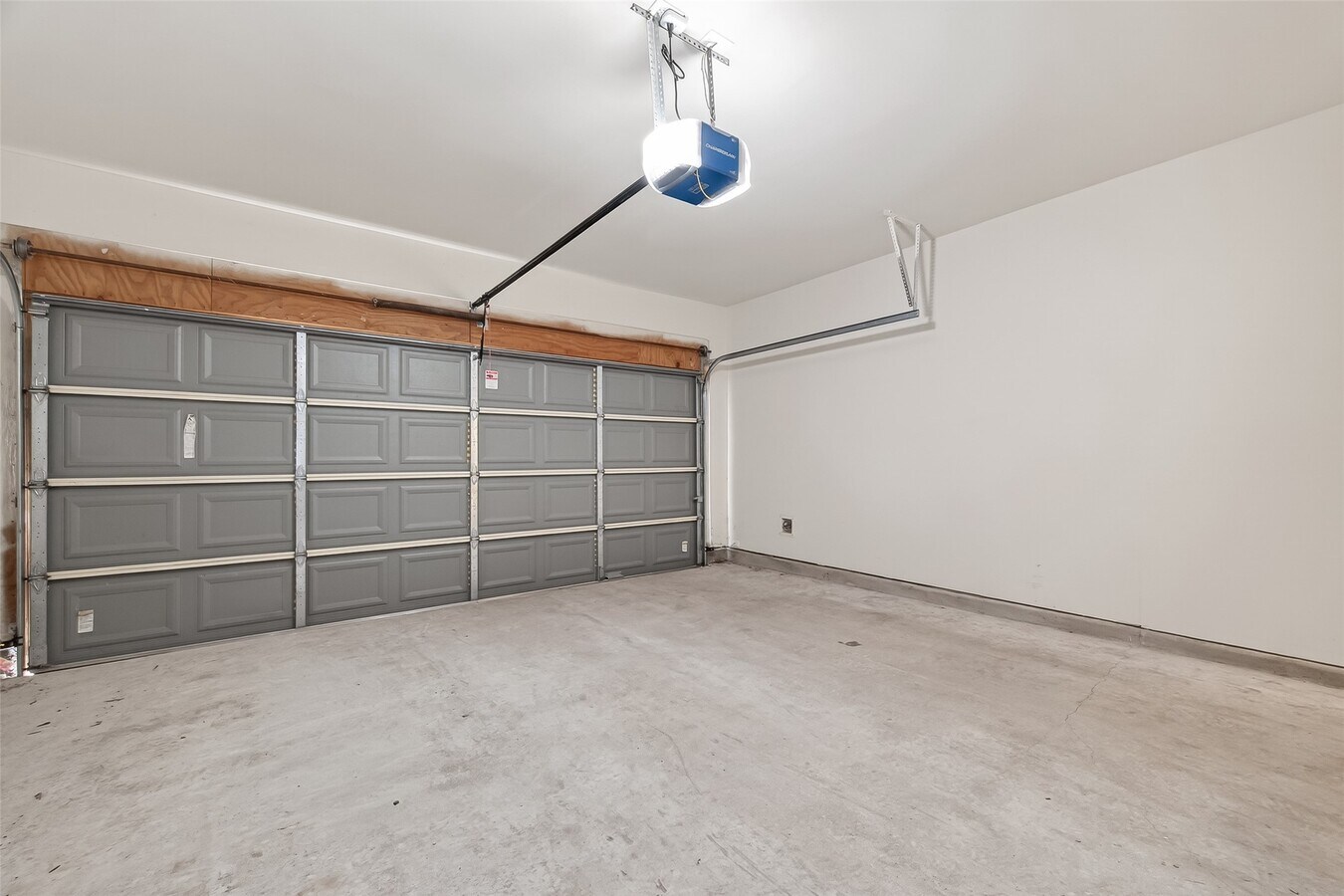 Photo - 19038 Winding Stream Ln