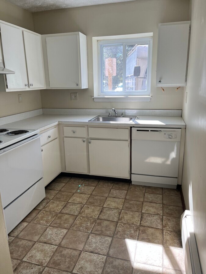 Photo - 116 Viets St Apartments Unit #2