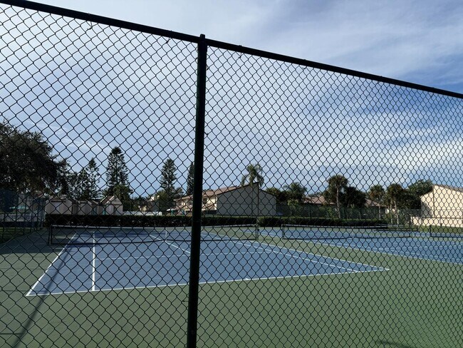 Photo - 9209 Seminole Blvd