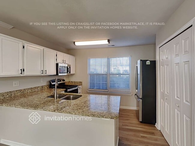 Photo - 4252 Brighton Way NW