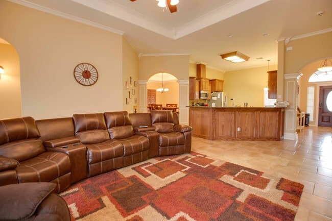 Photo - 6733 Old Square Dr