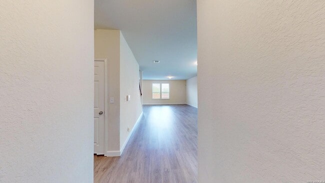 Photo - 344 Autumn Rouge