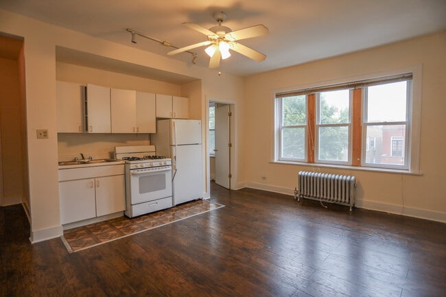 Photo - 6913 N Lakewood Ave Unidad #409