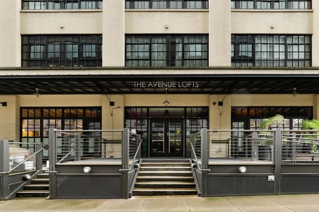 Photo - Stunning Pearl Loft with Washer/Dryer in Unit & Secure Parking